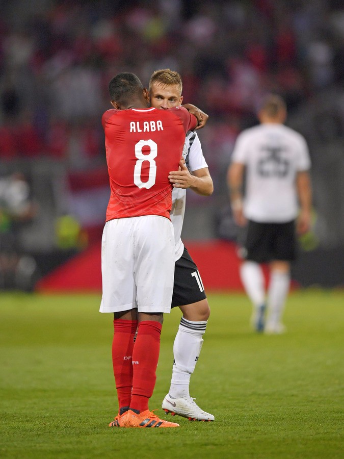 韩国队横扫奥地利队,奥恰洛夫带队取胜 韩国队横扫奥地利队,奥恰洛夫带队取胜