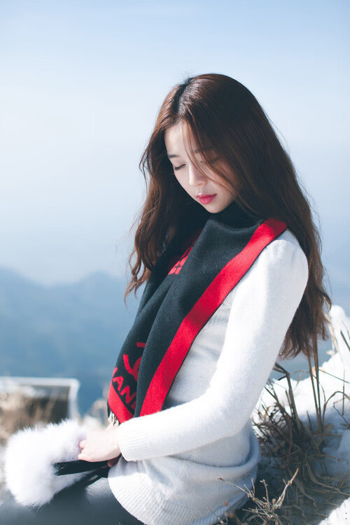 橙色郁金香凋零新大陆，克瓦拉茨赫利亚的闪电接管了美加墨的夜晚