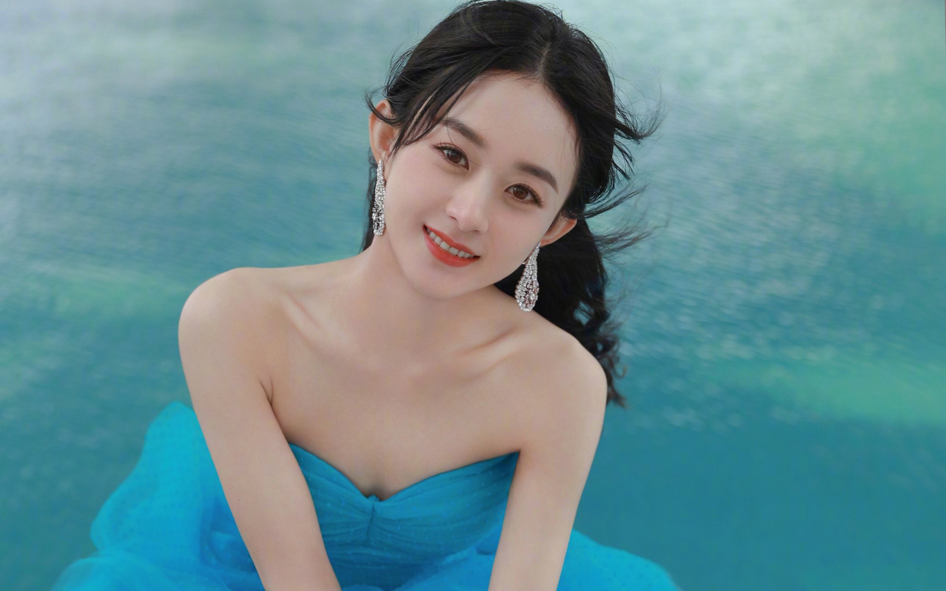 东方的火箭坠落戈壁,西方的火箭划过天际,末节爆发的篮球终极哲学