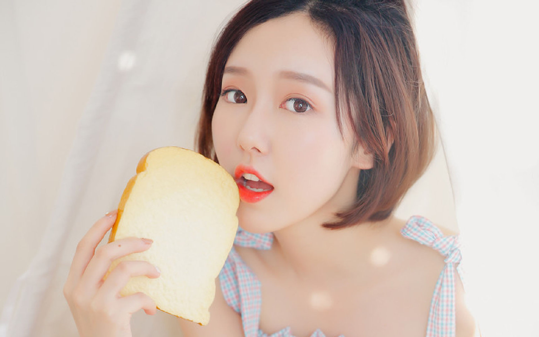 血与铁的叙事诗，年度焦点之战，解读福克斯硬仗之王的暴力美学