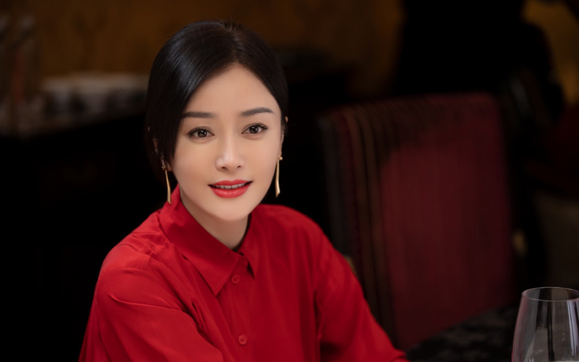 首先，构思文章标题